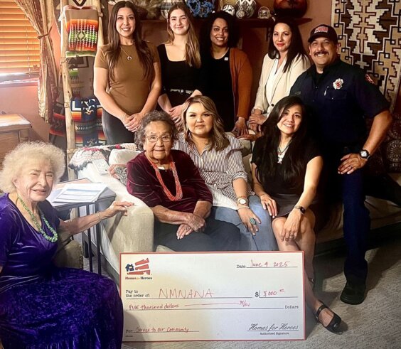 NMNAINA group nurses in room Homes for Heroes big 5000 grant presentation